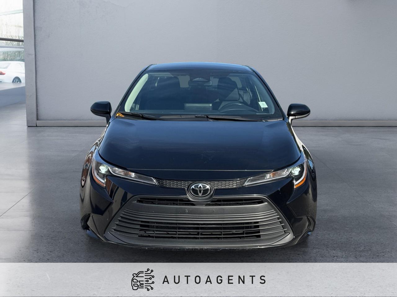 2023 Toyota Corolla LE Photo