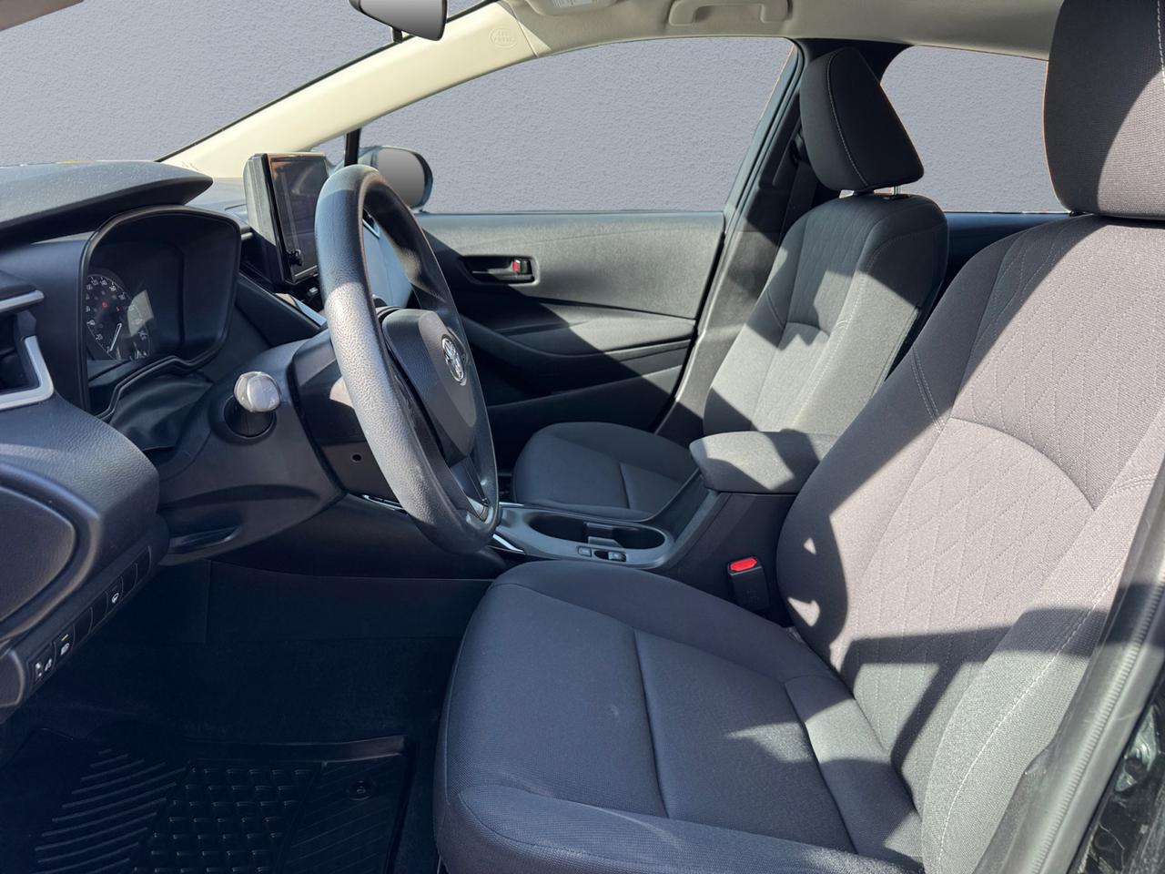 2023 Toyota Corolla LE Photo