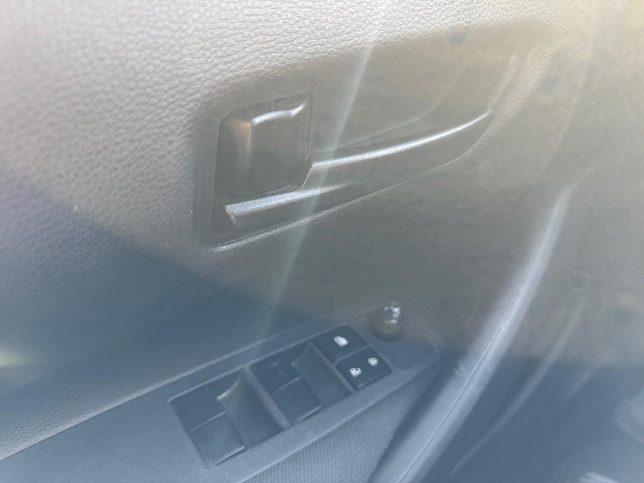 2023 Toyota Corolla LE Photo