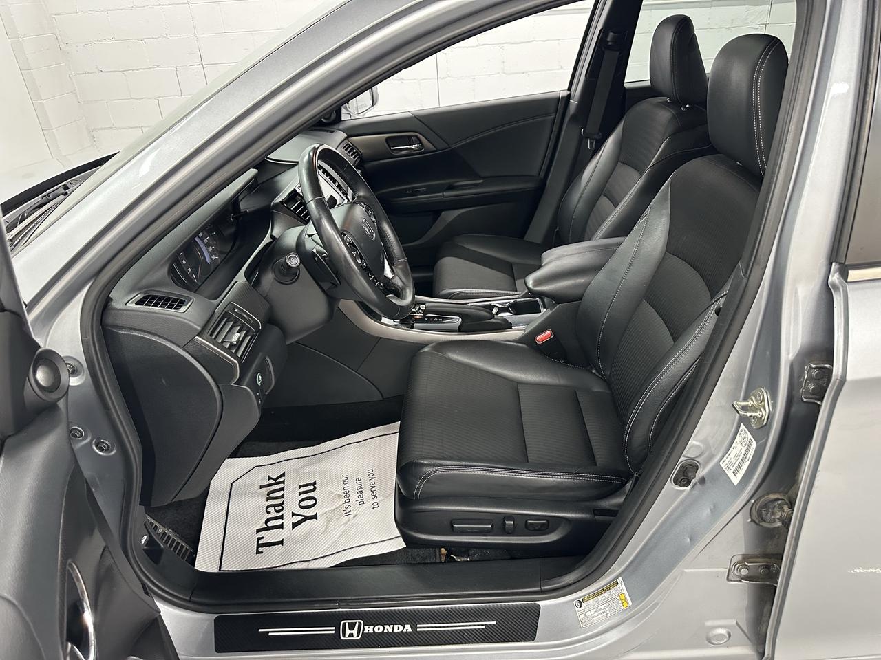 2017 Honda Accord 4dr I4 CVT Sport w/Honda Sensing Photo34