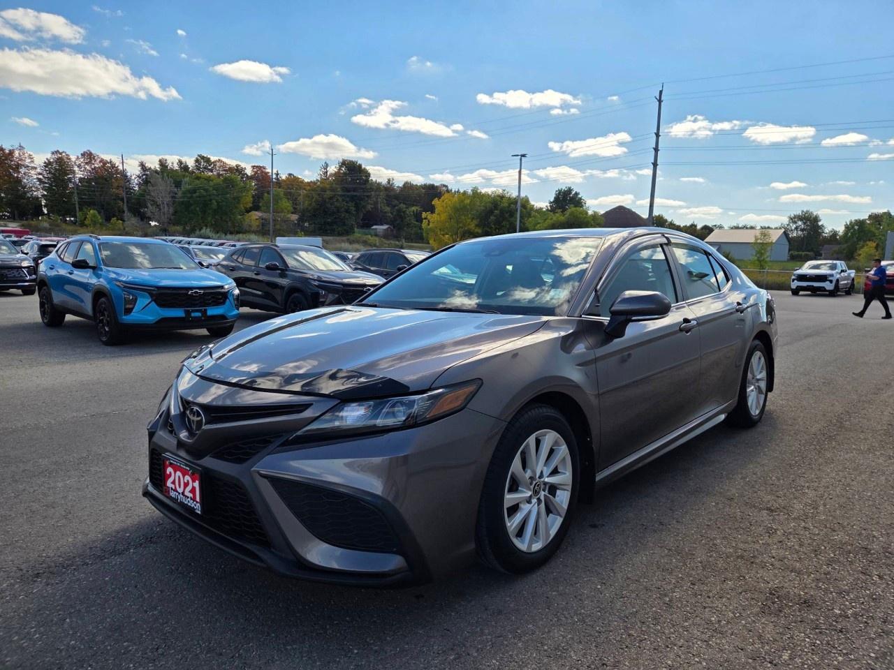 2021 Toyota Camry SE Auto AWD Photo