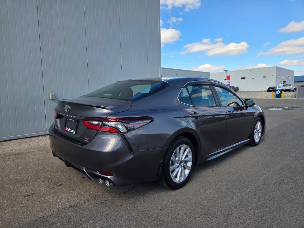 2021 Toyota Camry SE Auto AWD Photo