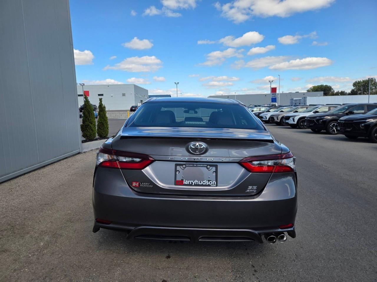 2021 Toyota Camry SE Auto AWD Photo