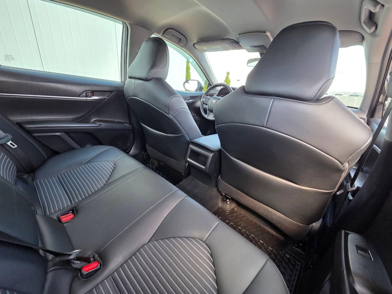 2021 Toyota Camry SE Auto AWD Photo