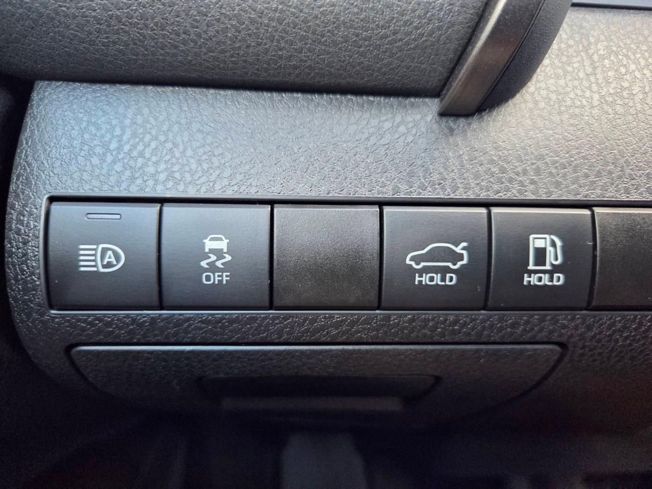 2021 Toyota Camry SE Auto AWD Photo