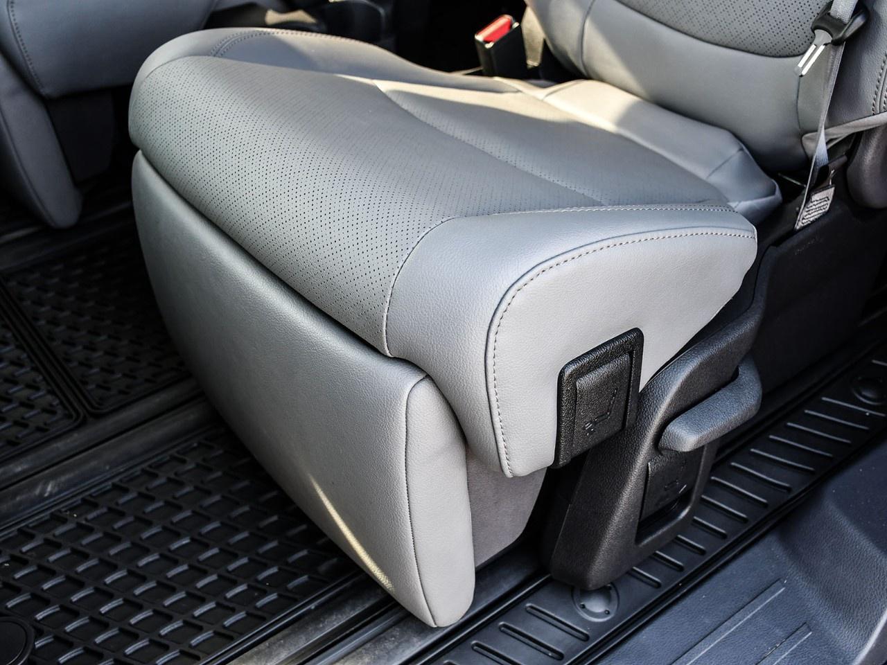 2024 Toyota Sienna LIMITED 7-Passenger AWD Photo