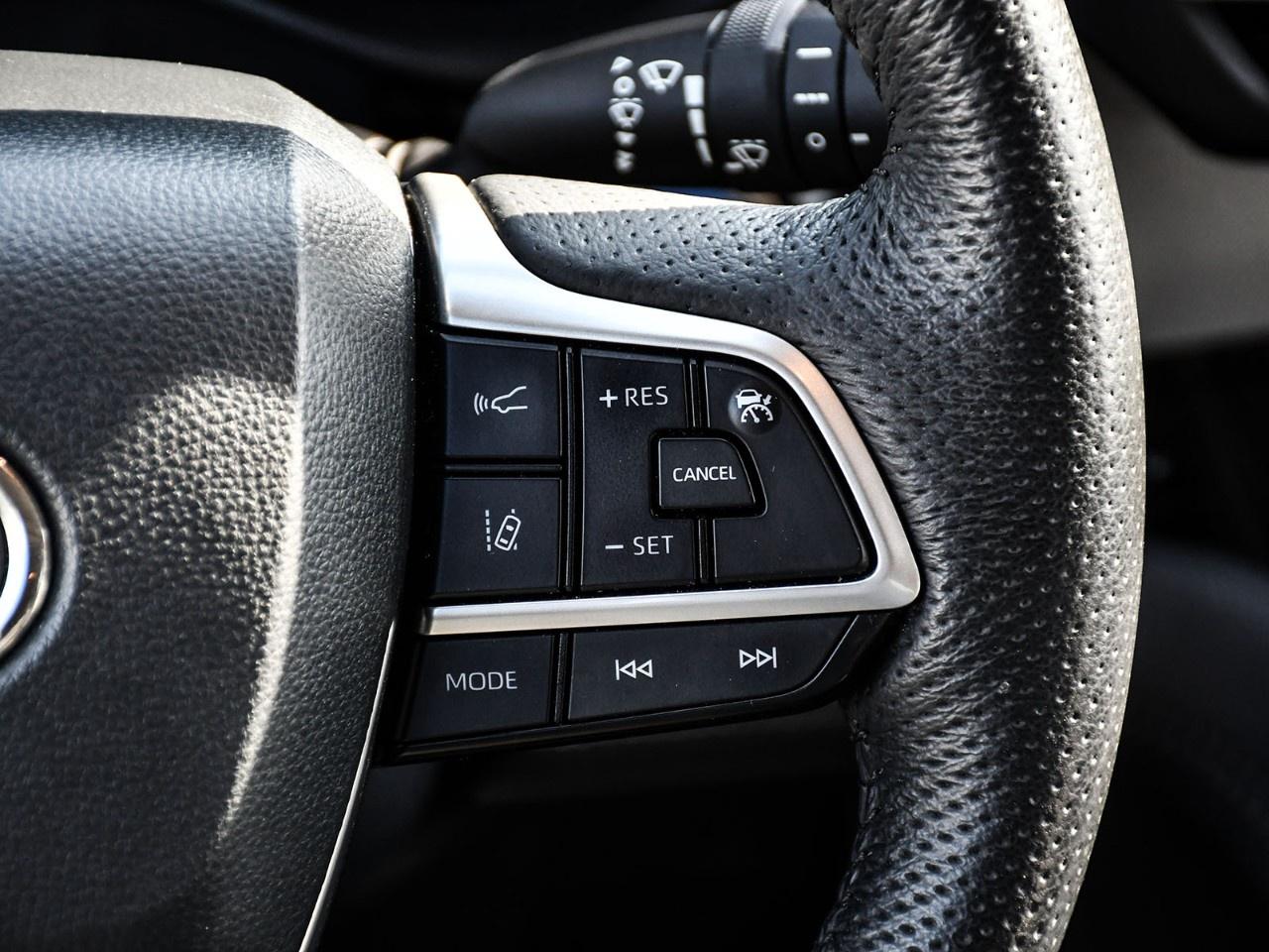 2024 Toyota Sienna LIMITED 7-Passenger AWD Photo