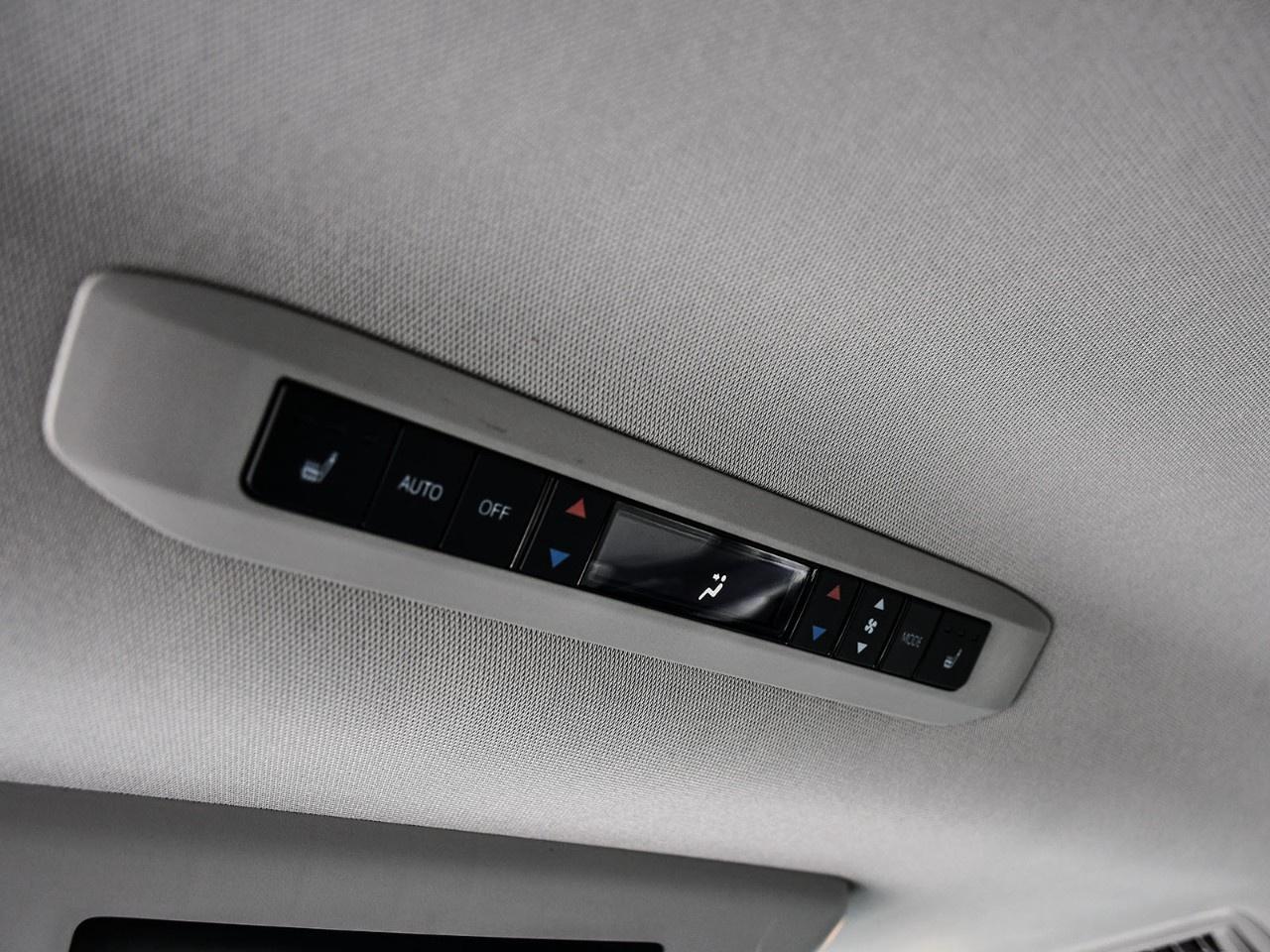 2024 Toyota Sienna LIMITED 7-Passenger AWD Photo