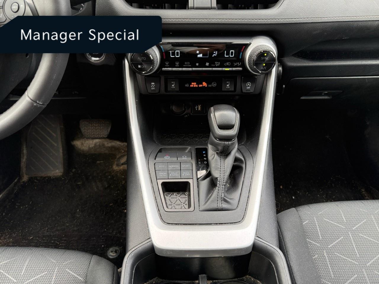 2024 Toyota RAV4 XLE AWD Photo