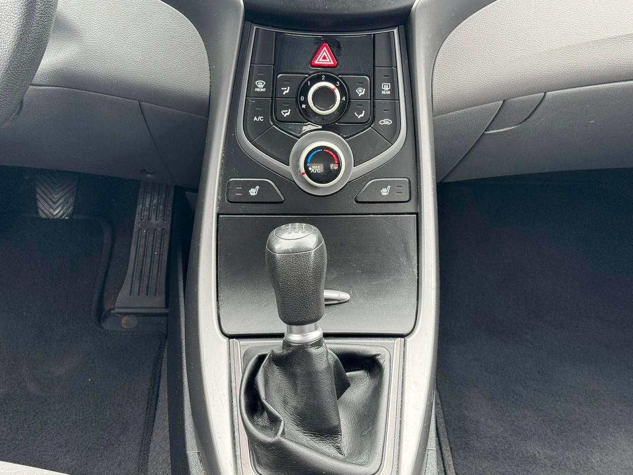 2014 Hyundai Elantra 4dr Sdn Man GL - Photo #16