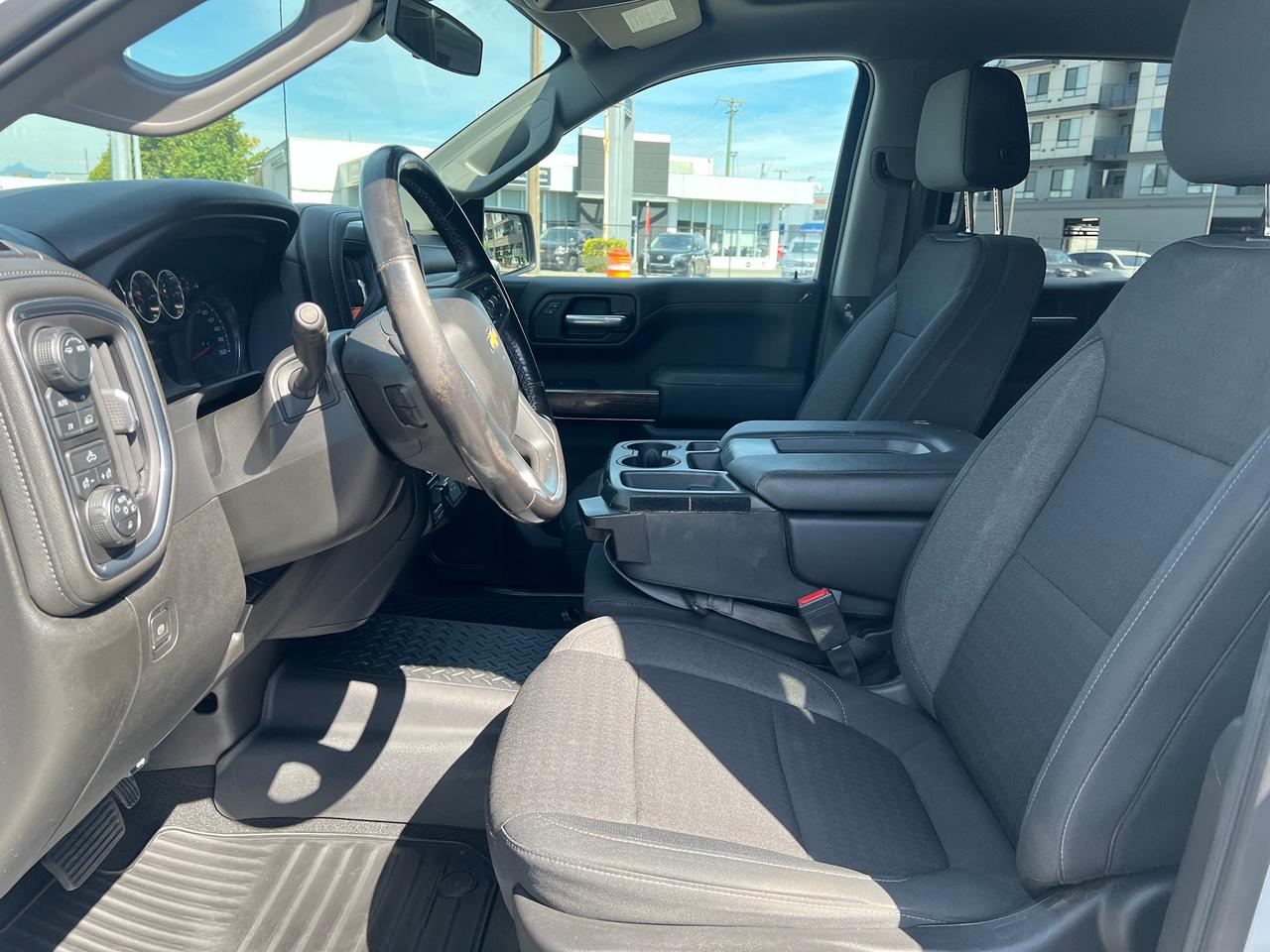 2021 Chevrolet Silverado 1500 LT Photo