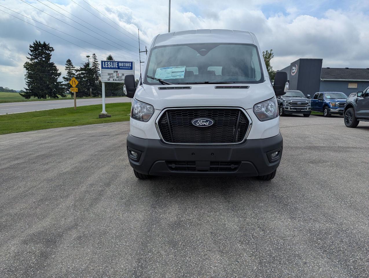 2026 Ford Transit Medium Roof Passenger Wagon AWD Photo1
