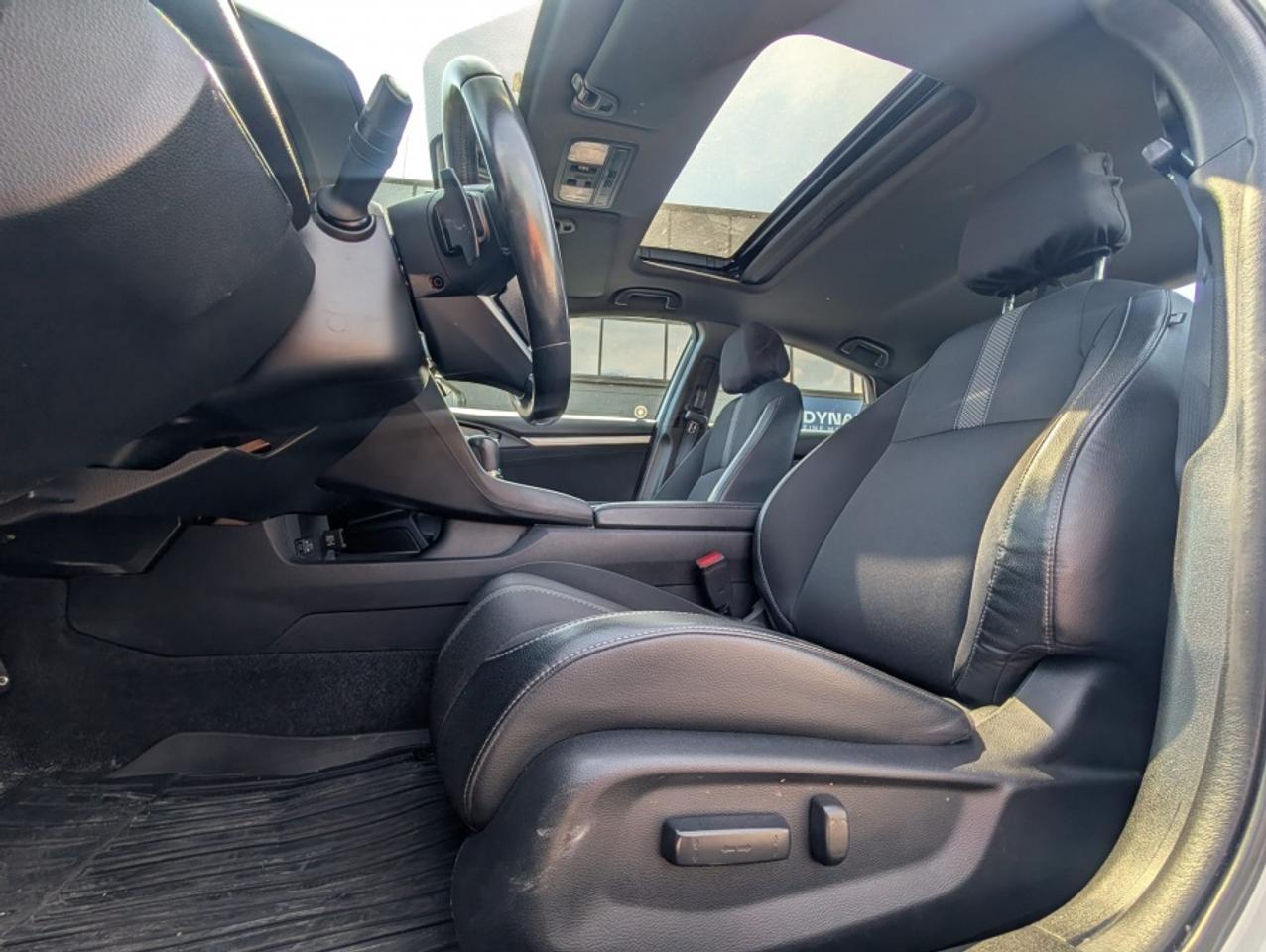 2019 Honda Civic SPORT /CARPLAY /SUNROOF /REAR CAMERA /HONDA SENSE - Photo #9