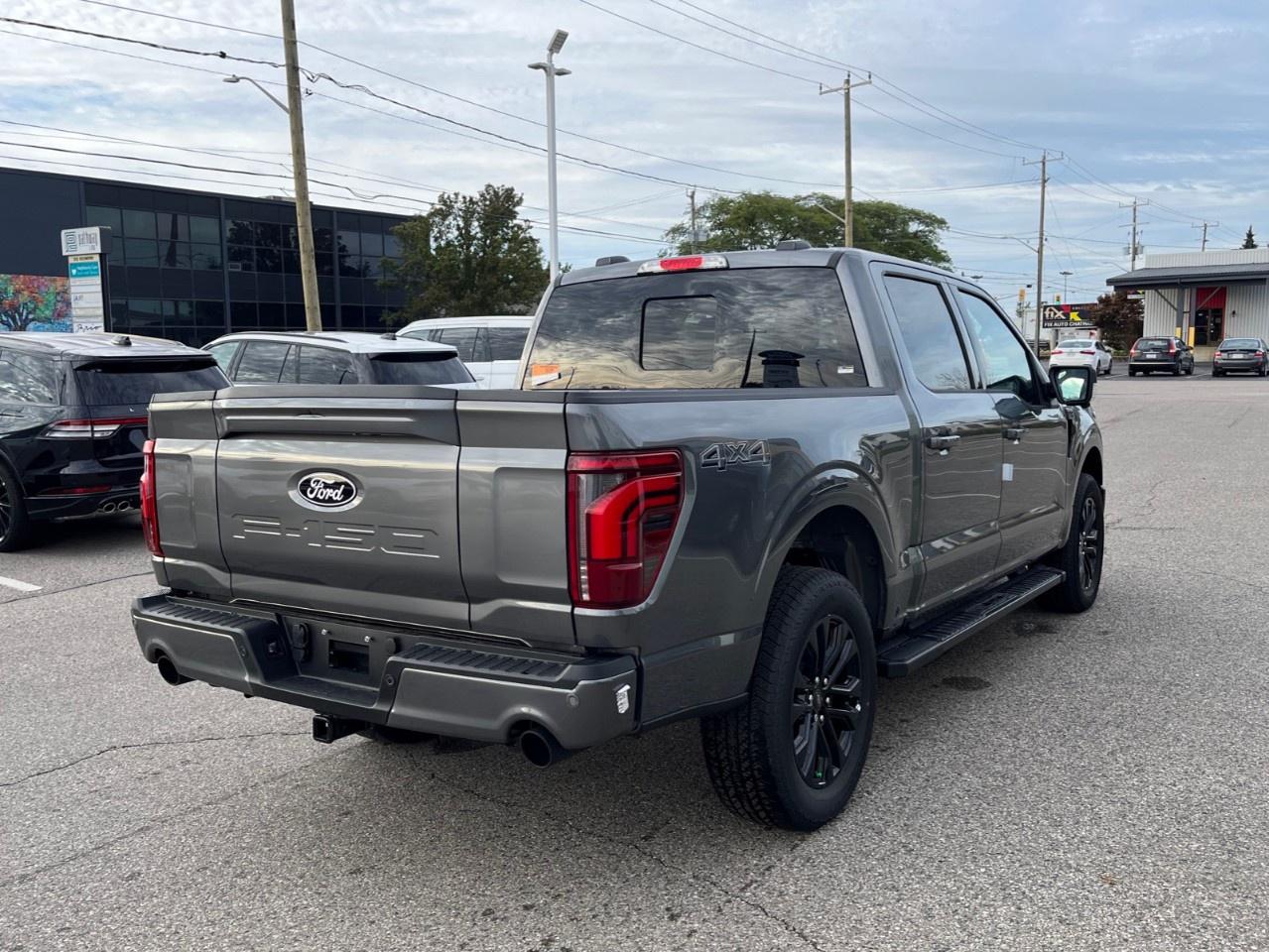 2026 Ford F-150 Lariat 4WD SuperCrew 5.5' Box Photo4