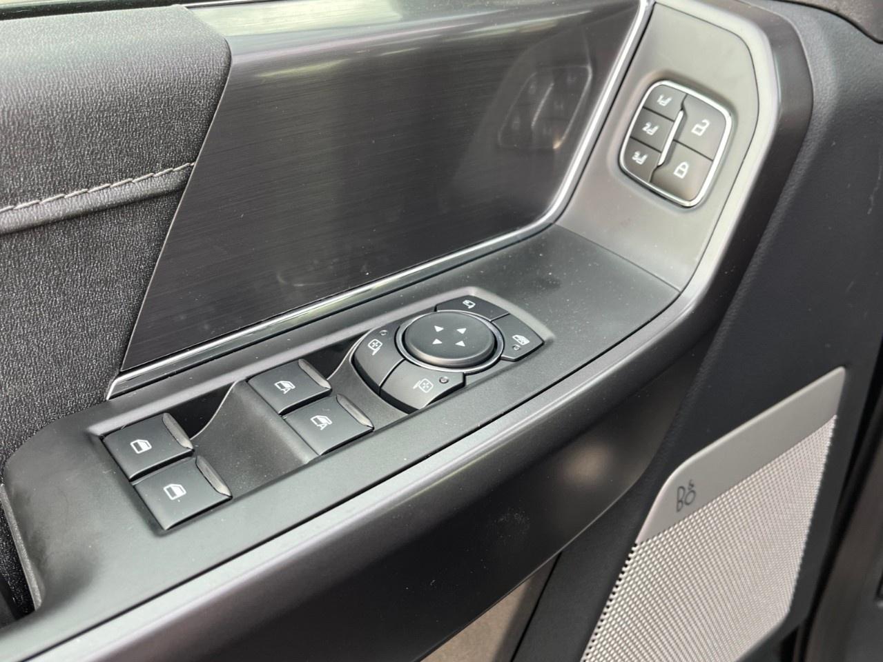 2026 Ford F-150 Lariat 4WD SuperCrew 5.5' Box Photo