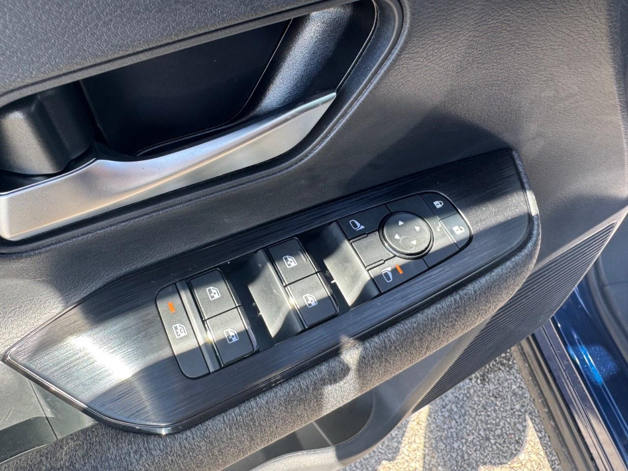 2026 Nissan Kicks SV FWD Photo
