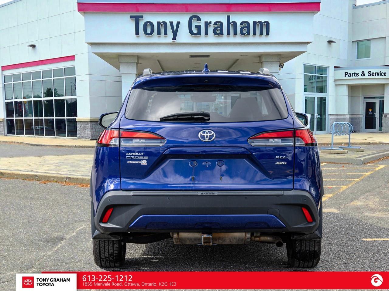 2022 Toyota Corolla Cross XLE Photo