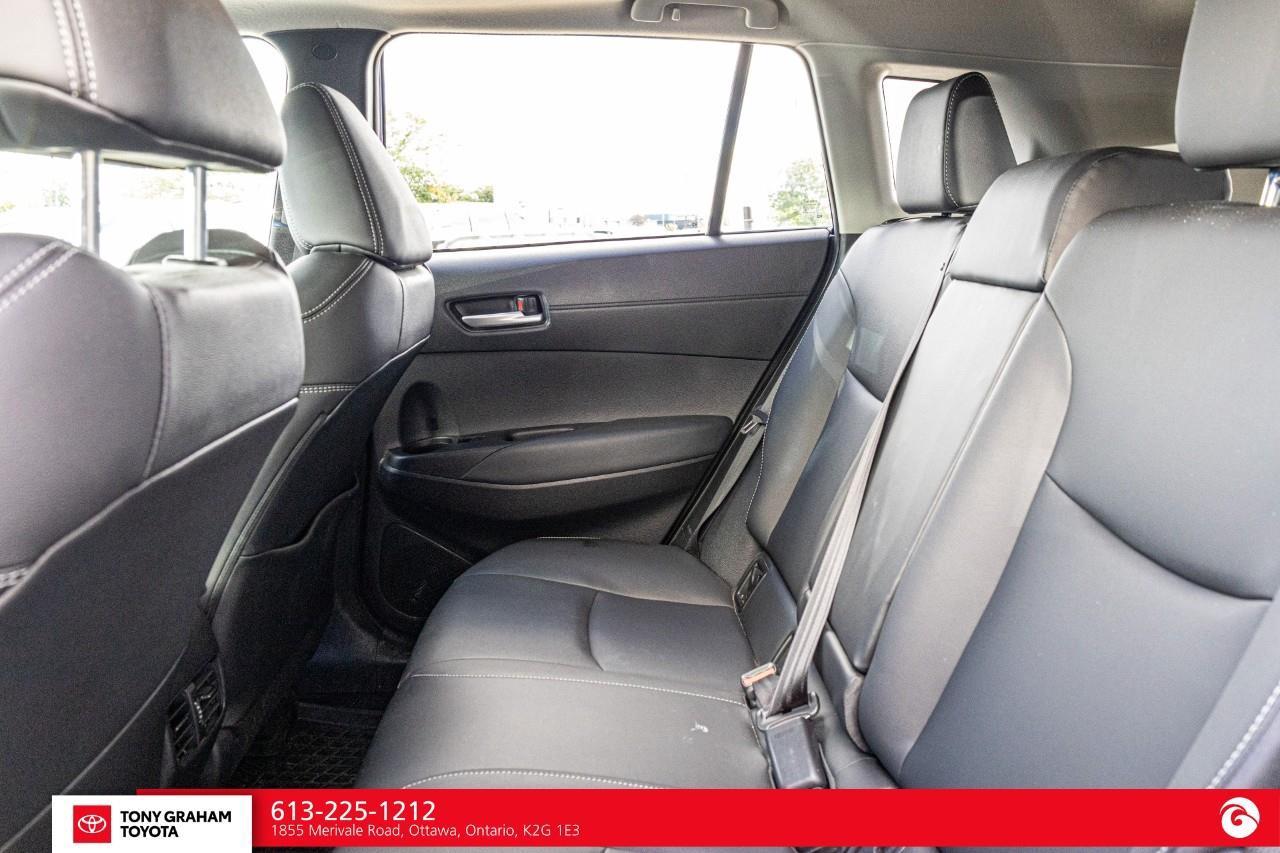 2022 Toyota Corolla Cross XLE Photo