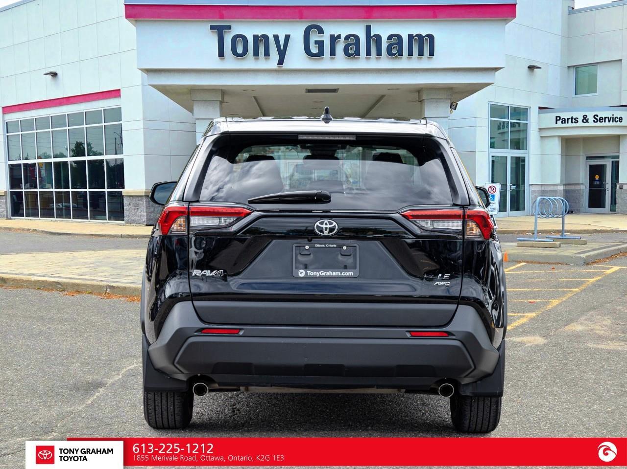2025 Toyota RAV4 LE Photo