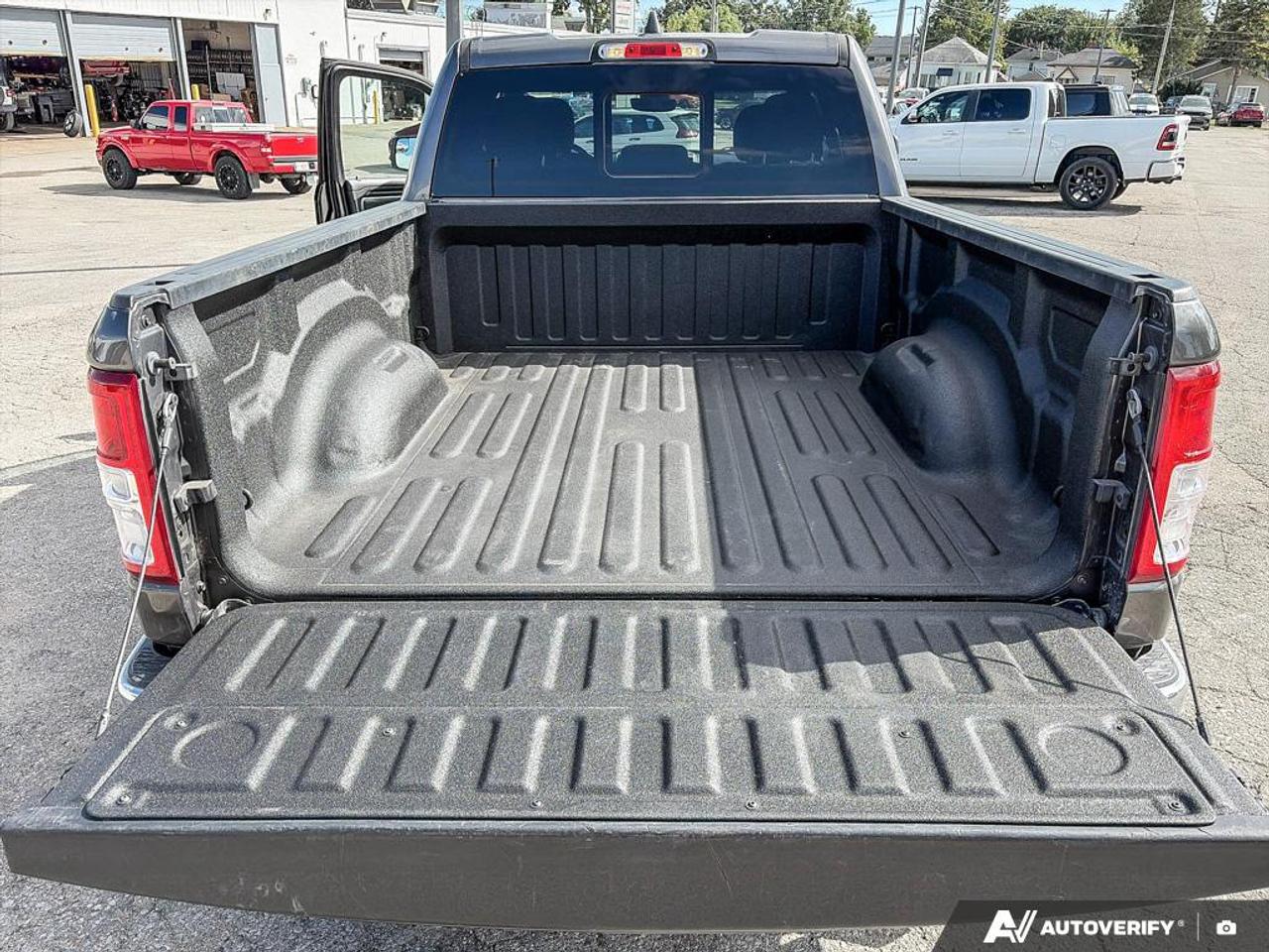 2022 RAM 1500 Big Horn APPLE CARPLAY & ANDROID AUTO Photo