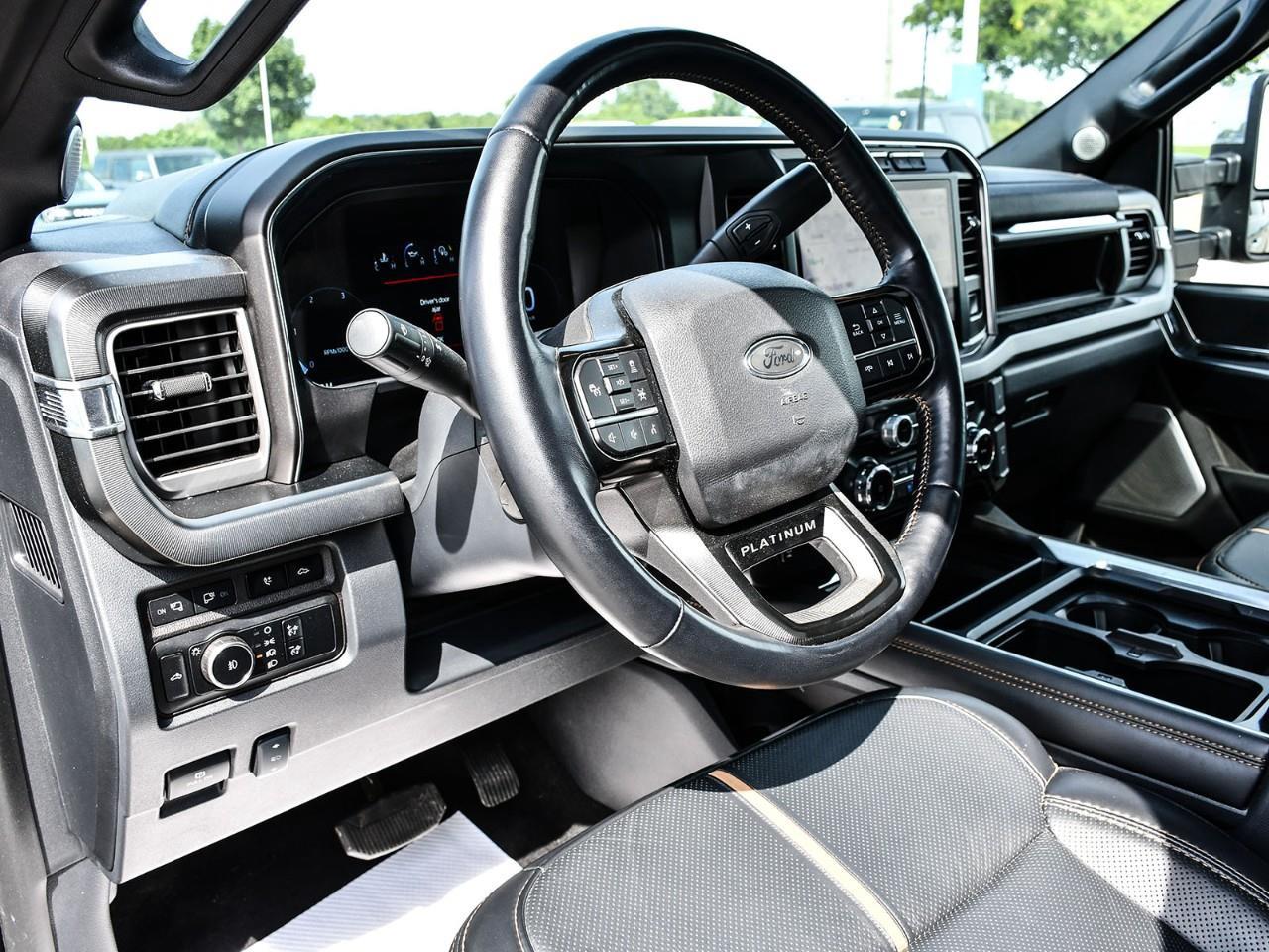 2024 Ford F-250 Platinum NAV | SUNROOF | HTD & COOLED SEATS | 5TH WHEEL PREP PKG Photo