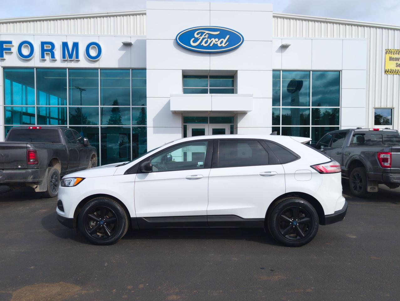 2019 Ford Edge SE Photo0