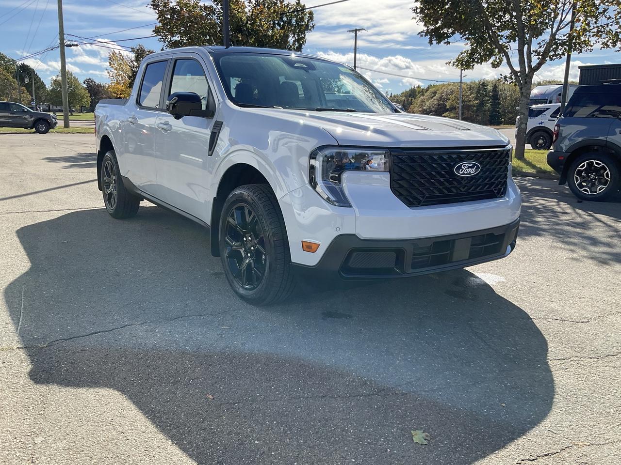 2026 Ford Maverick Lariat Photo2