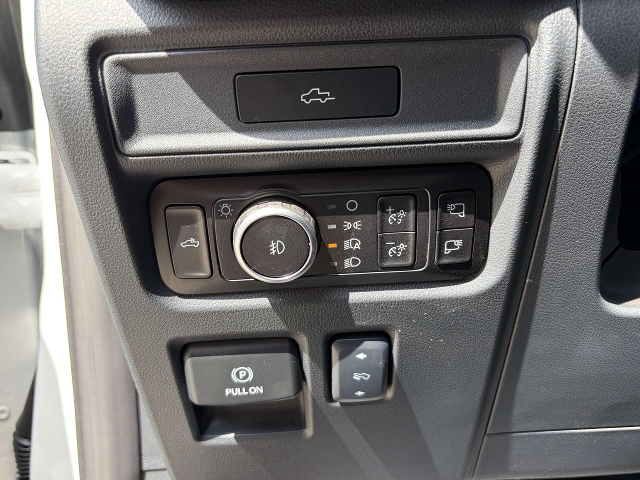 2026 Ford F-150 Lariat 4WD SuperCrew 5.5' Box Photo