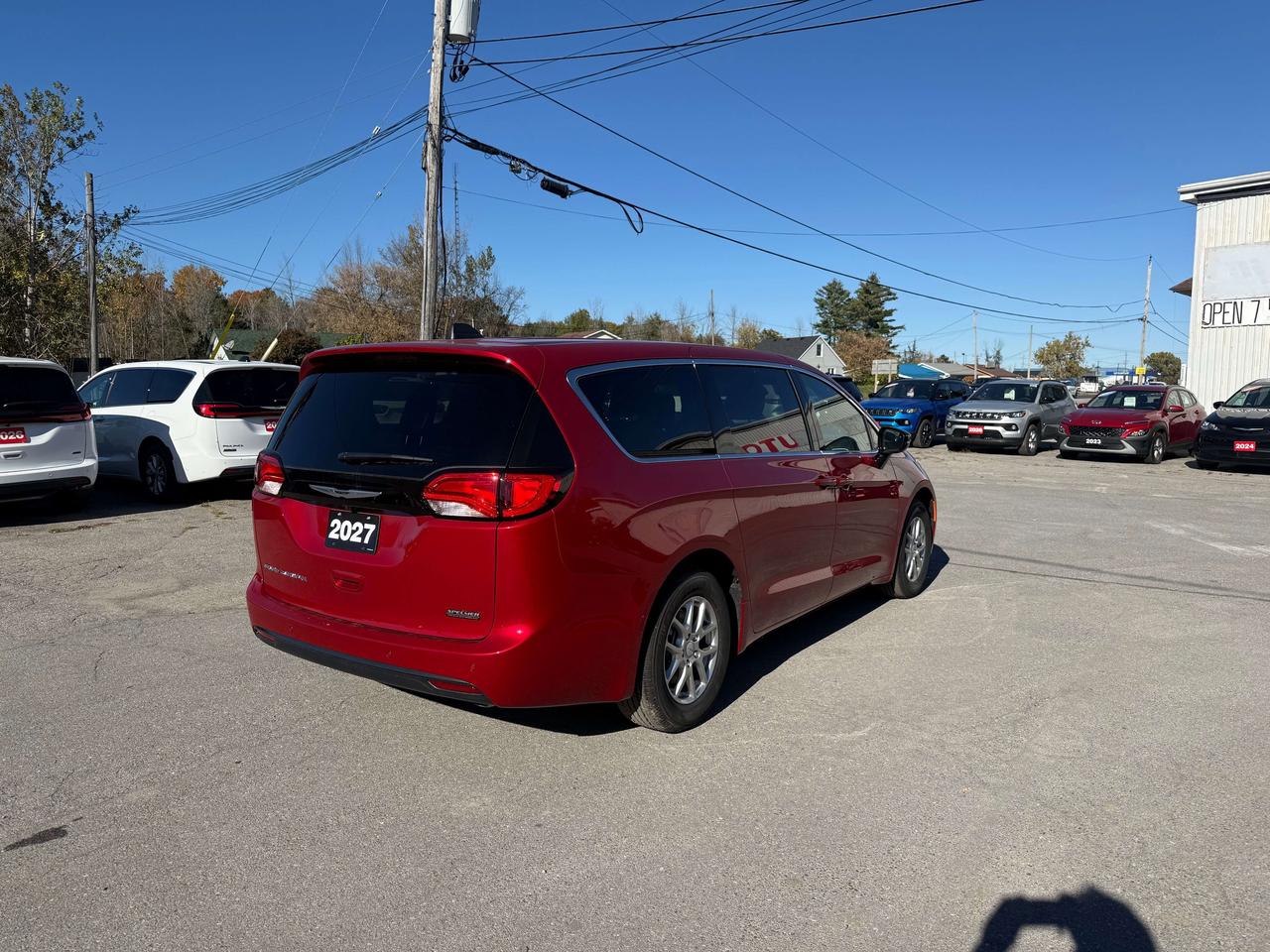 2027 Dodge Grand Caravan SXT Photo