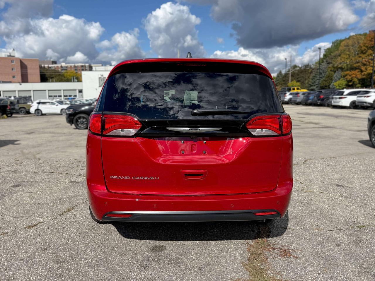 2027 Dodge Grand Caravan SXT 2WD Photo