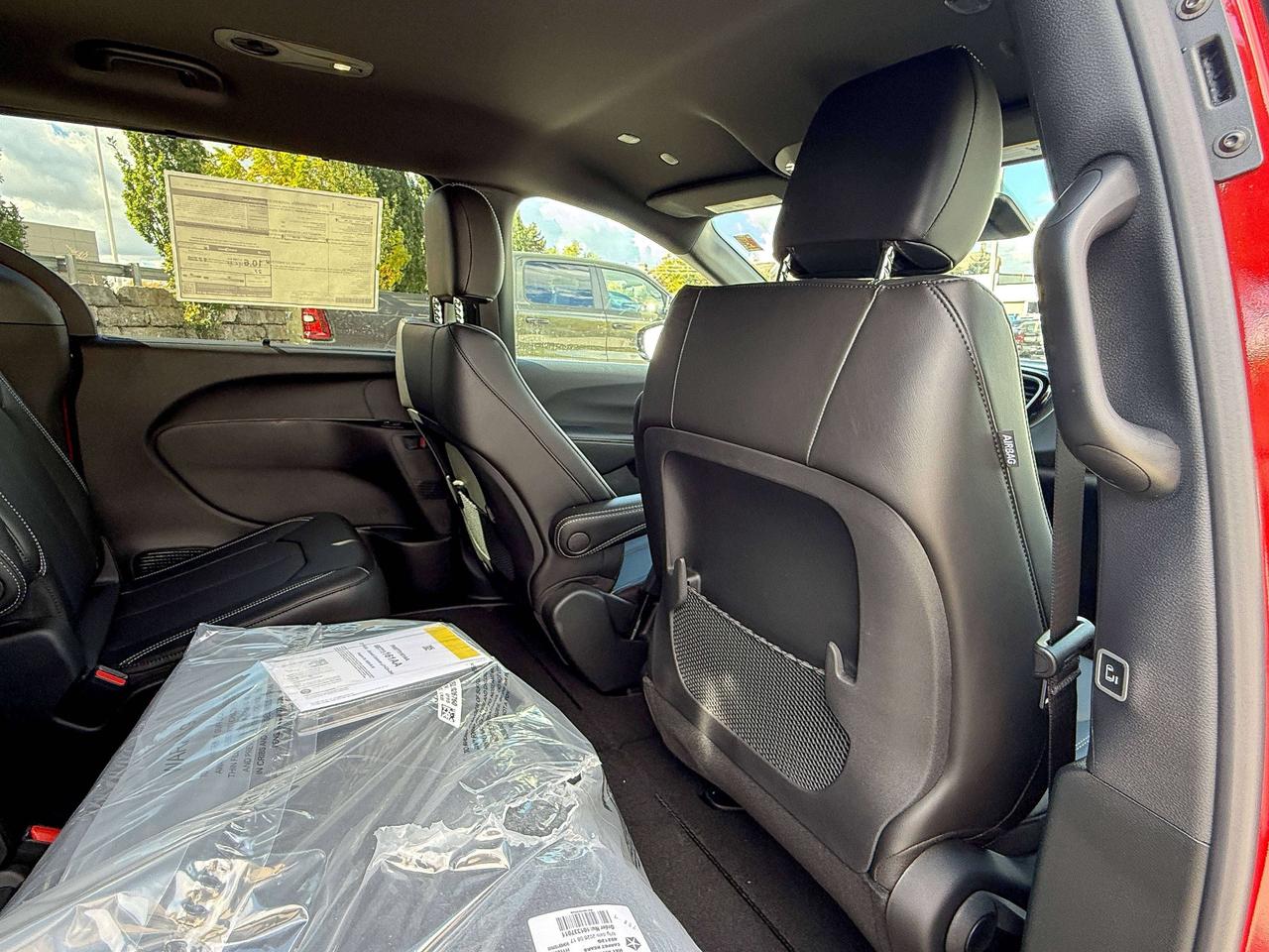 2027 Dodge Grand Caravan SXT 2WD Photo