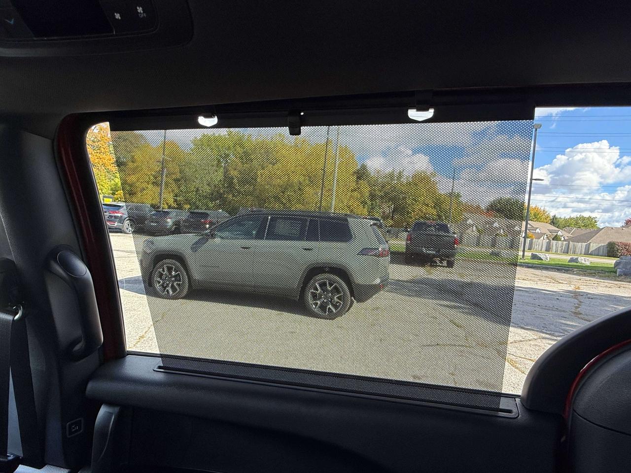 2027 Dodge Grand Caravan SXT 2WD Photo