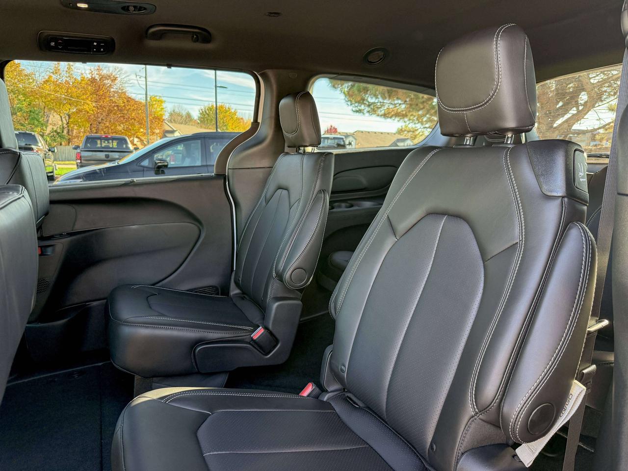 2027 Dodge Grand Caravan SXT 2WD Photo