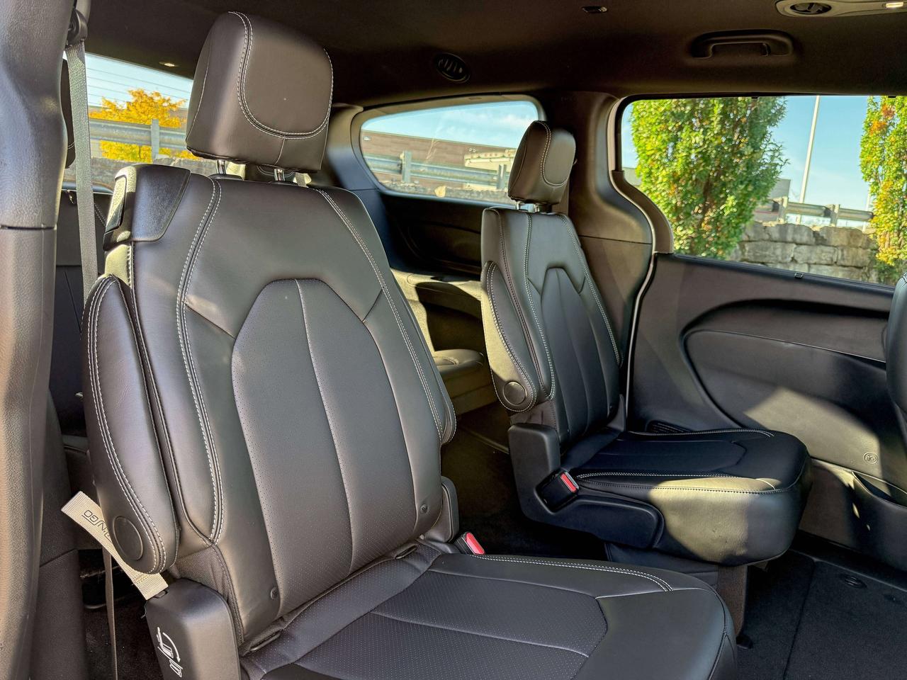 2027 Dodge Grand Caravan SXT 2WD Photo