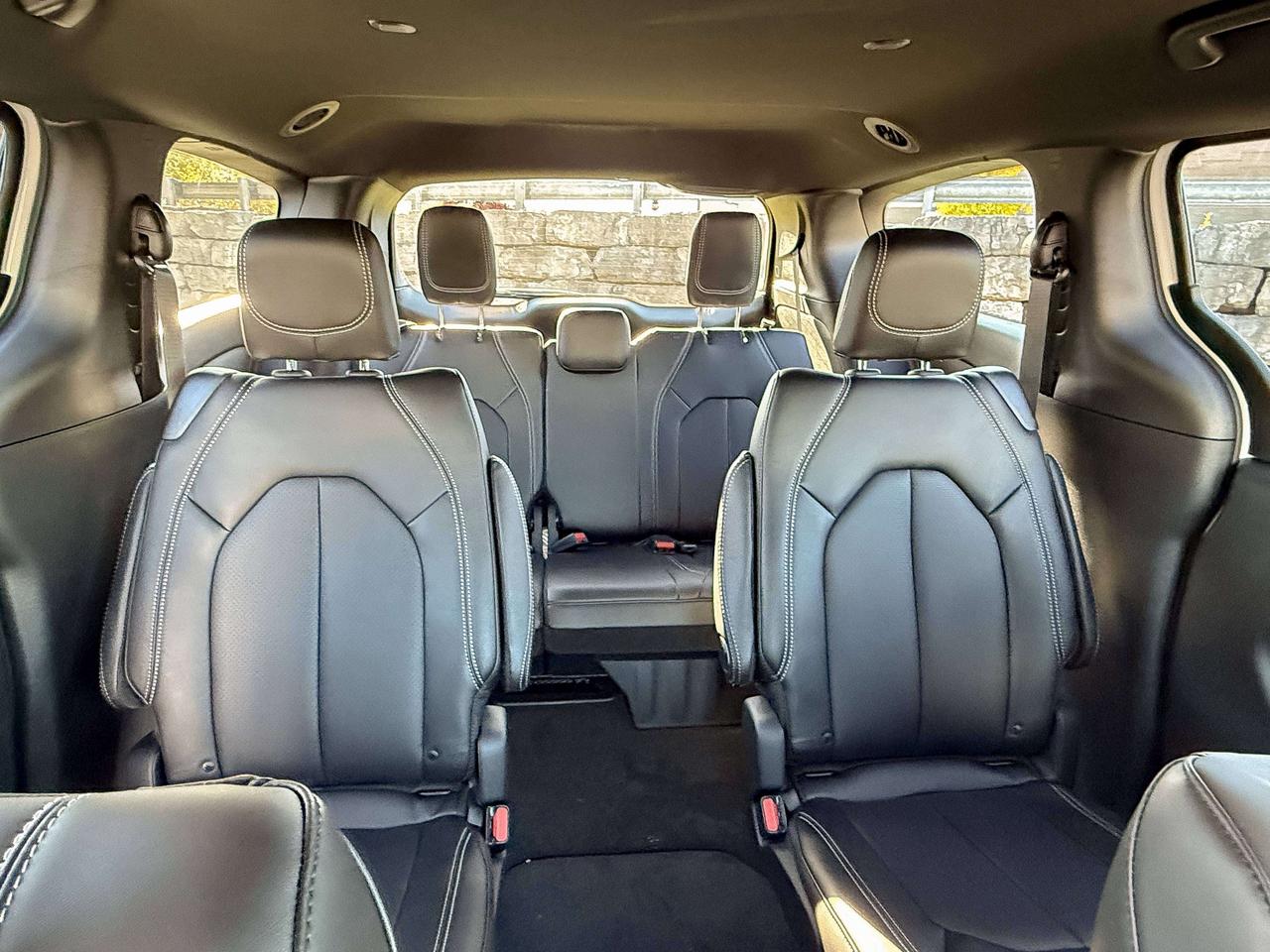 2027 Dodge Grand Caravan SXT 2WD Photo