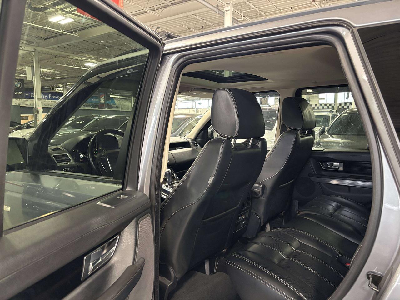 2013 Land Rover Range Rover Sport HSE LUX|AWD|V8|LEATHER|NAV|HARMANKARDON|REARCAM|+ Photo