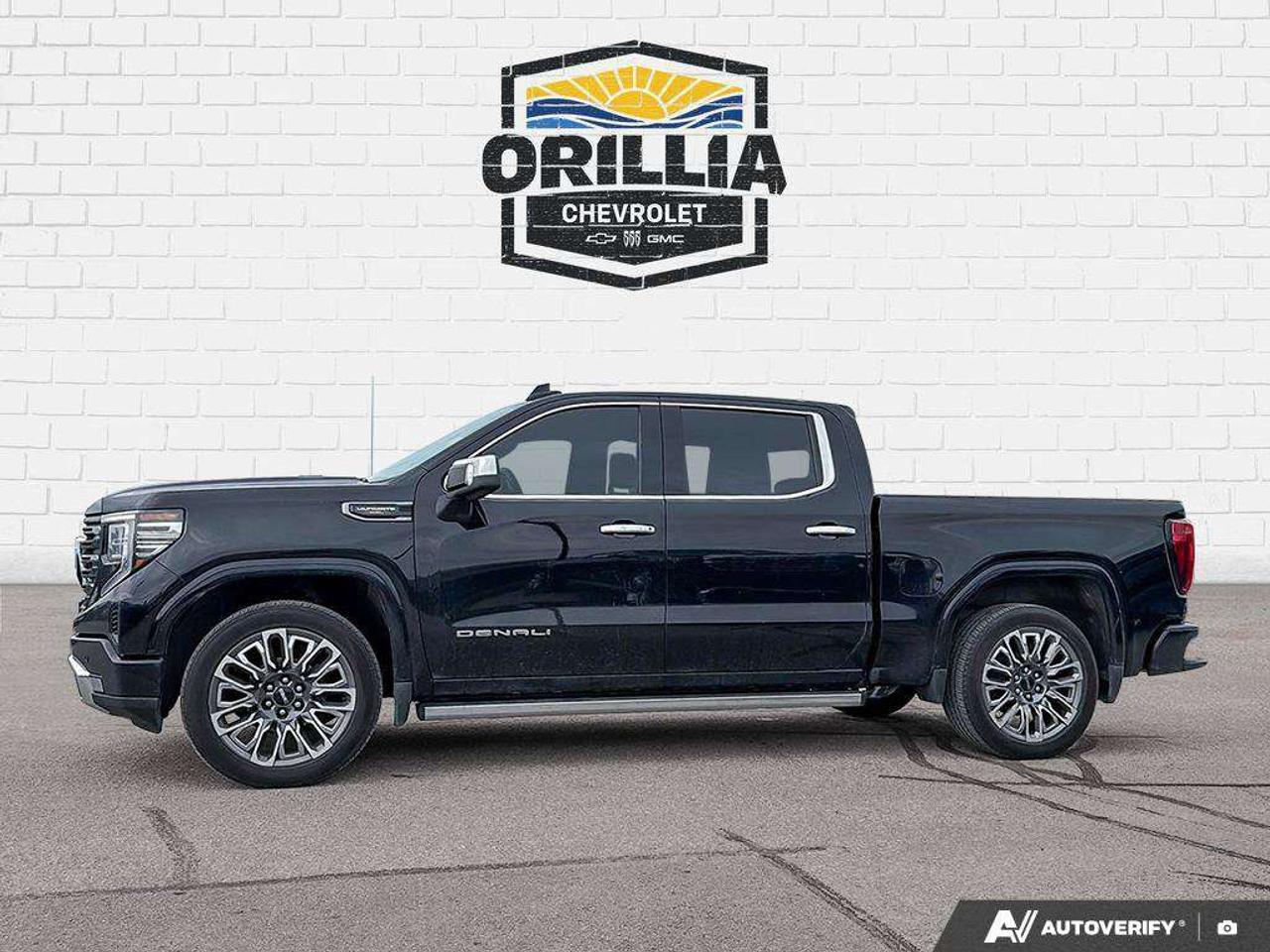 2024 GMC Sierra 1500 Denali Ultimate | Sunroof | Tow Hitch Photo