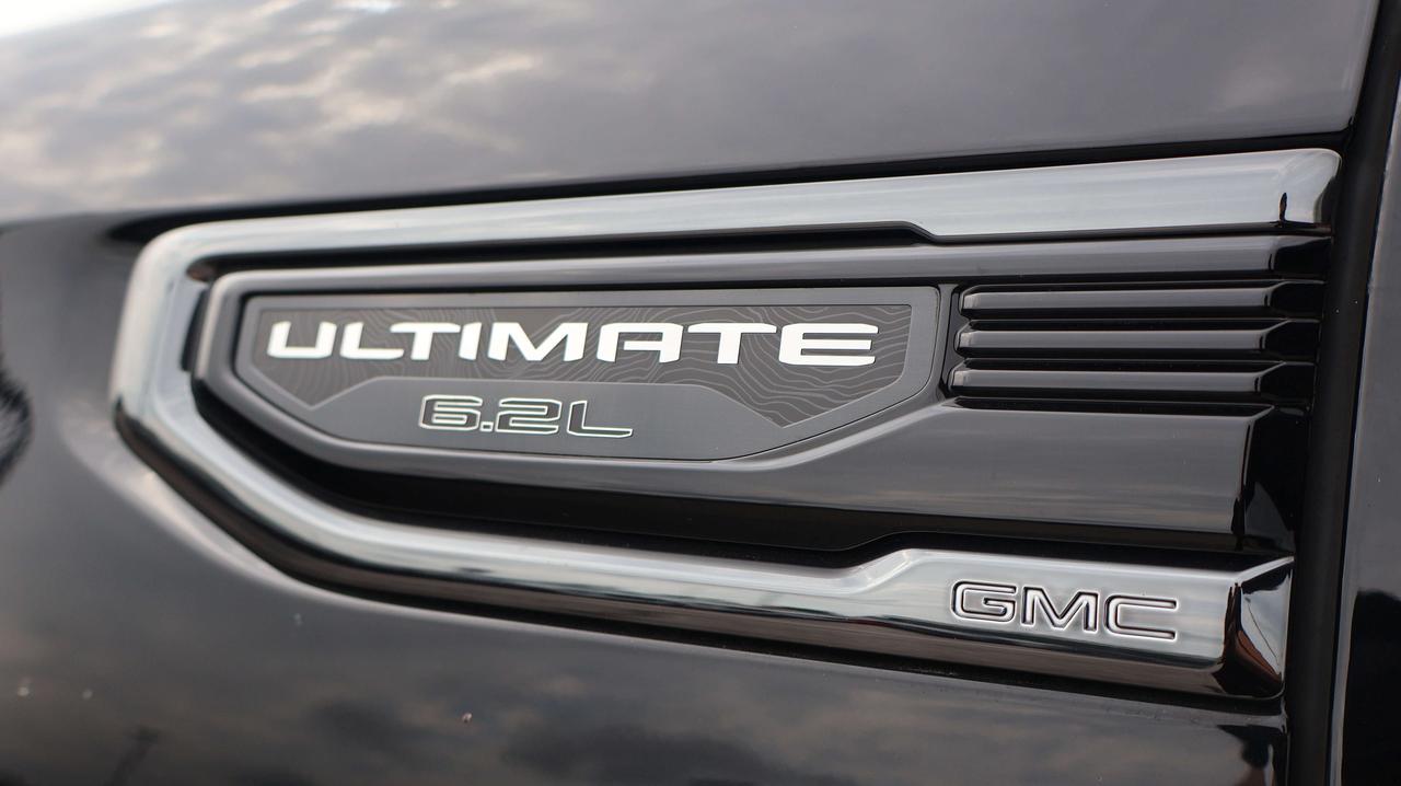 2024 GMC Sierra 1500 Denali Ultimate | Sunroof | Tow Hitch Photo
