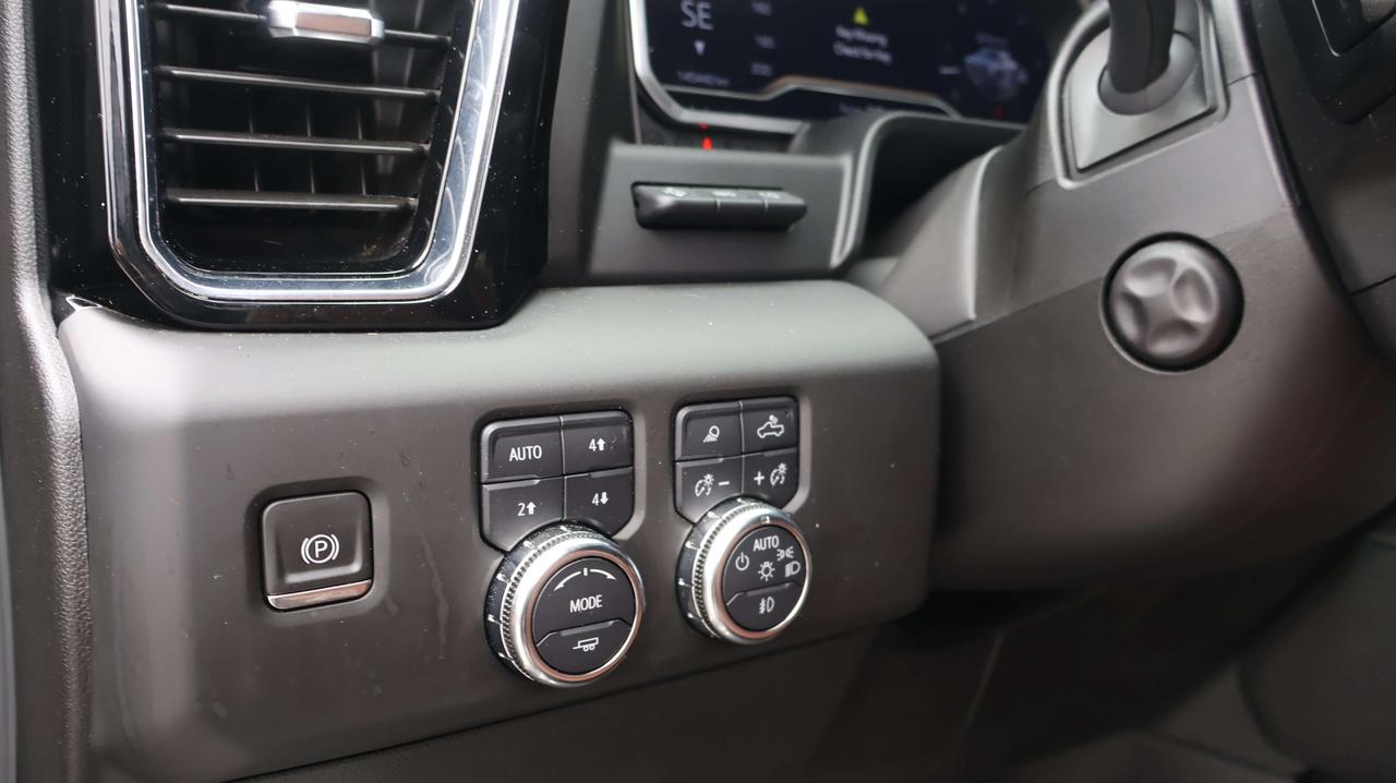 2024 GMC Sierra 1500 Denali Ultimate | Sunroof | Tow Hitch Photo
