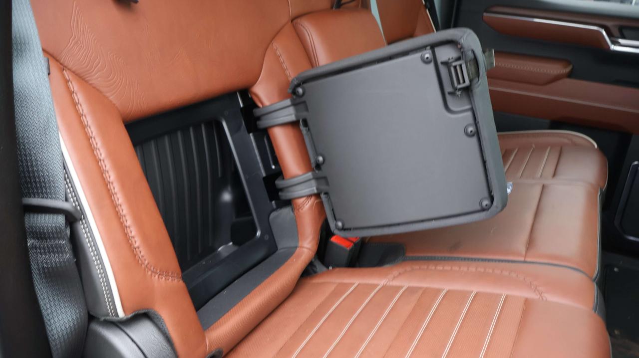 2024 GMC Sierra 1500 Denali Ultimate | Sunroof | Tow Hitch Photo