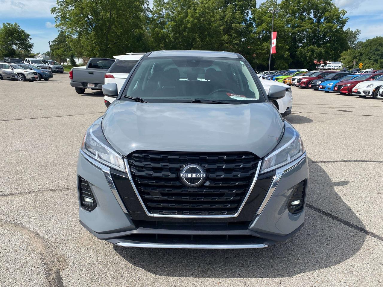 2024 Nissan Kicks S, CLEAN CARFAX, BALANCE OF FACTORY WARRANTY! Photo