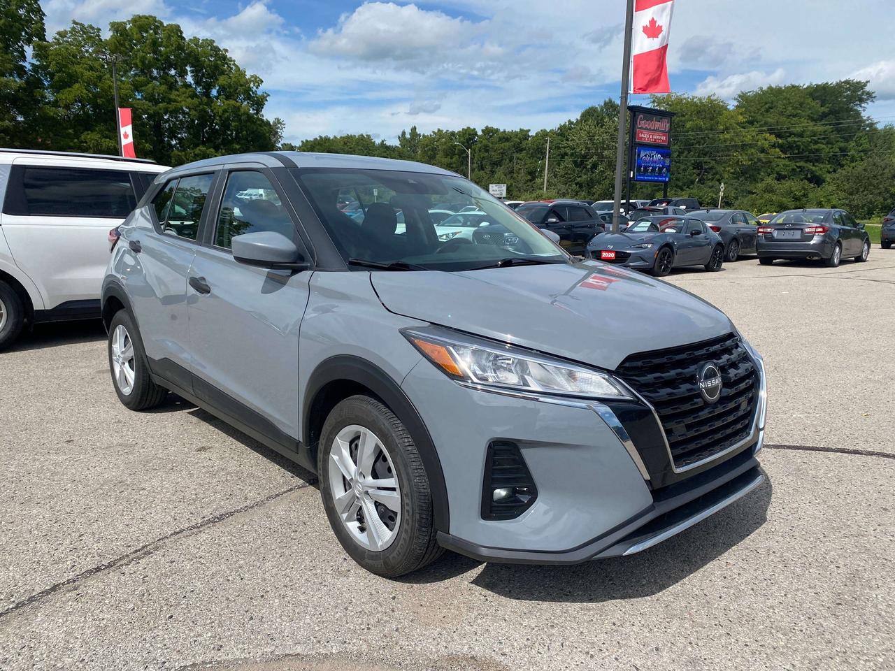 2024 Nissan Kicks S, CLEAN CARFAX, BALANCE OF FACTORY WARRANTY! - Photo #2