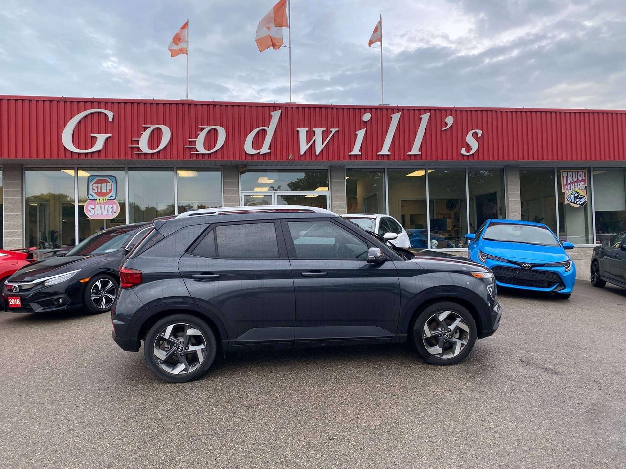 2022 Hyundai Venue ULTIMATE, CLEAN CARFAX, LOCAL TRADE, GREAT MILEAGE
