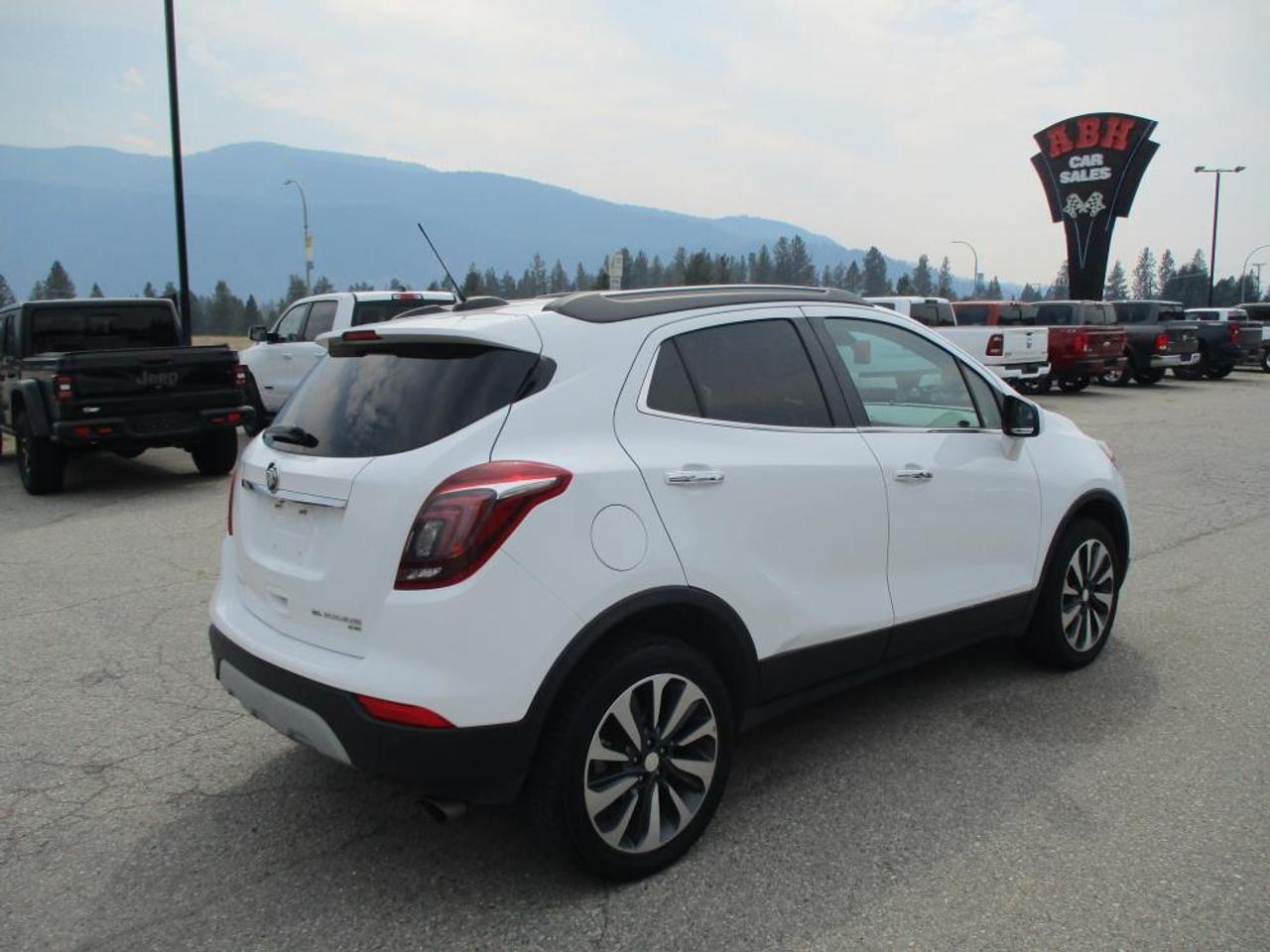 2022 Buick Encore Preferred AWD - Photo #5