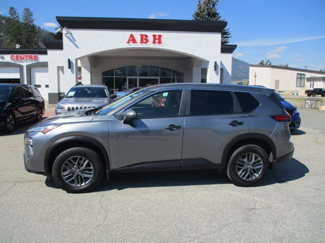 2024 Nissan Rogue S AWD - Photo #3