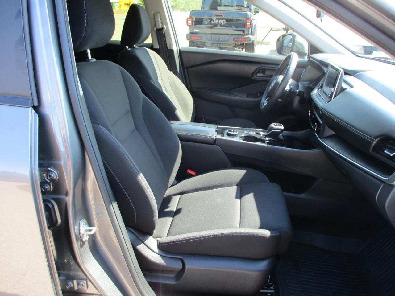 2024 Nissan Rogue S AWD - Photo #11