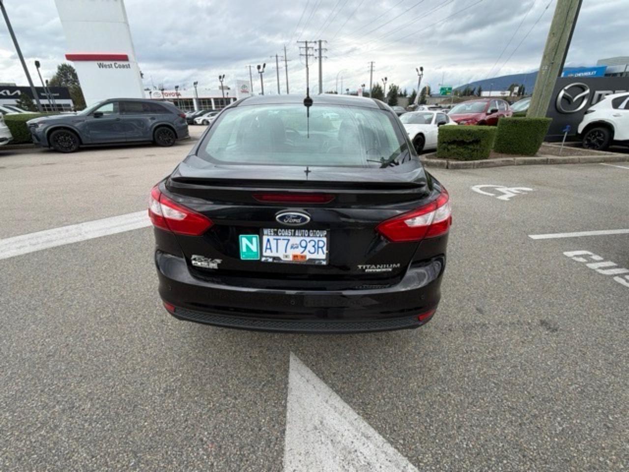 2014 Ford Focus Titanium - Photo #2
