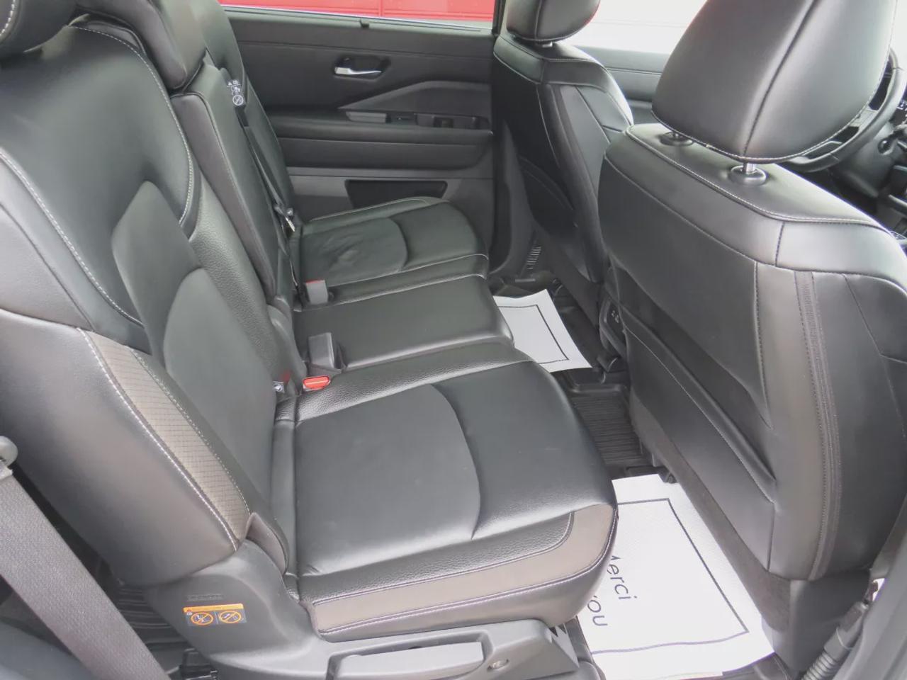 2024 Nissan Pathfinder SL | 4WD | 8 Passenger | Automatic | Alloy Wheels | Panoramic Moonroof | Leather Seats | Heated Front Seats | Heated Steering Wheel | Tri-Zone Climate Control | Touchscreen Display | Wireless Apple CarPlay & Android Auto | Wireless Charging | Bluetooth |  Photo