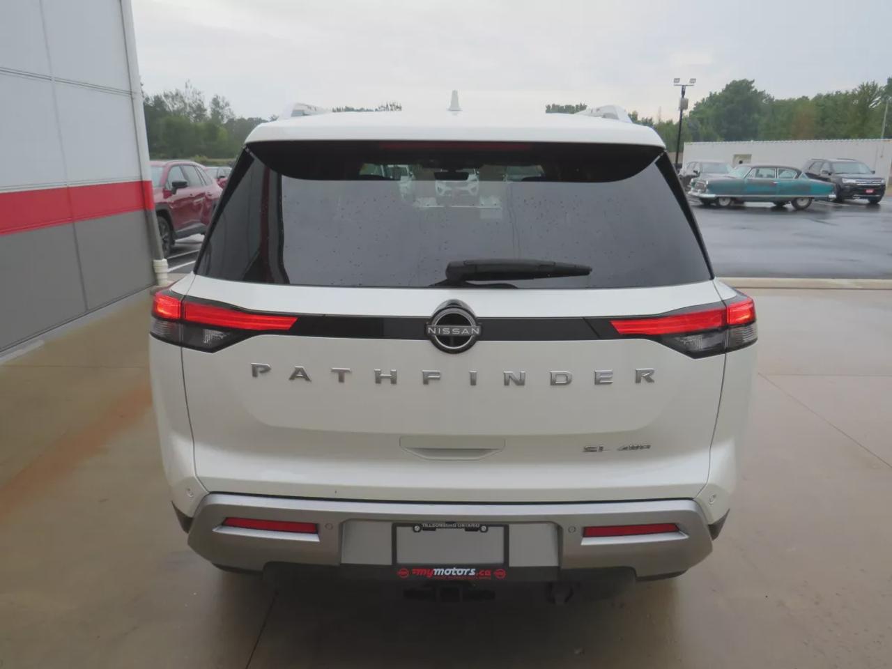 2024 Nissan Pathfinder SL | 4WD | 8 Passenger | Automatic | Alloy Wheels | Panoramic Moonroof | Leather Seats | Heated Front Seats | Heated Steering Wheel | Tri-Zone Climate Control | Touchscreen Display | Wireless Apple CarPlay & Android Auto | Wireless Charging | Bluetooth |  Photo