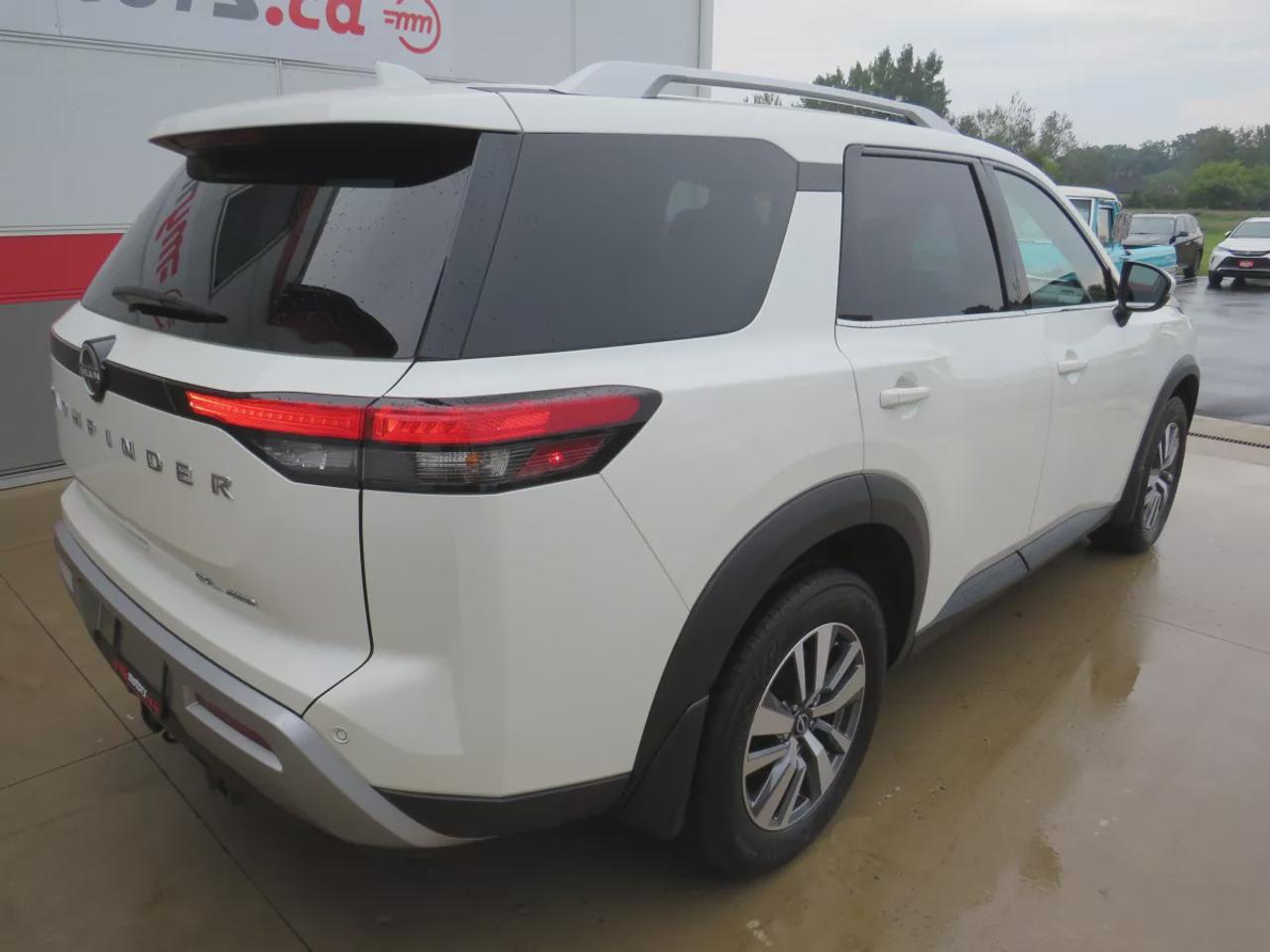 2024 Nissan Pathfinder SL | 4WD | 8 Passenger | Automatic | Alloy Wheels | Panoramic Moonroof | Leather Seats | Heated Front Seats | Heated Steering Wheel | Tri-Zone Climate Control | Touchscreen Display | Wireless Apple CarPlay & Android Auto | Wireless Charging | Bluetooth |  Photo